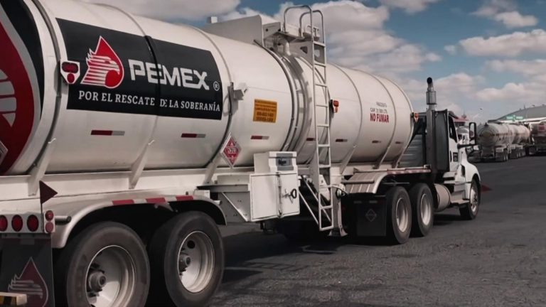 Hijos de Líder Sindical de Pemex Revendieron Combustible a la Sedena y al IMSS