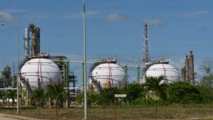 pemex-atiende-fuga-en-pozo-de-minatitlan-y-descarta-riesgos-para-la-poblacion