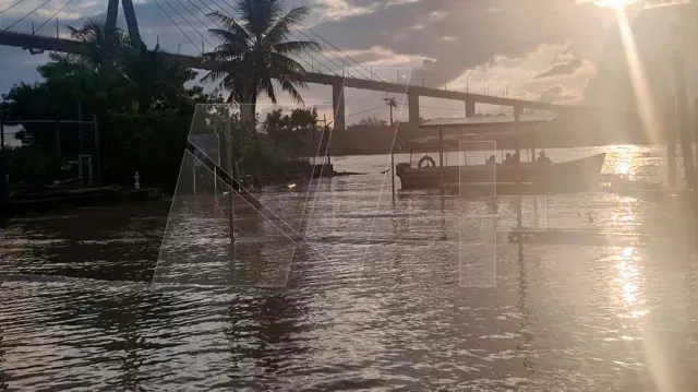 Rio-Panuco-se-Desborda-Puente-Tampico-Hoy-Lunes-13-Octubre_0