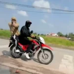 motociclista-es-baleado-durante-transimison-en-vivo-en-guanajuato_4a33db64-d513-4dd2-983d-337d7278cc43_media