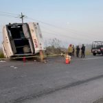 autobus-volcadura-camion-ruta-istmo-bebe-mujer-muertas-lesionados-carretera-Veracruz-Alvardo_2