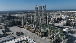refineria_de_dos_bocas_olmeca_especial-min.png_554688468