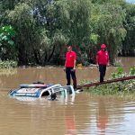 patrulla-arrastrada-por-la-corriente-del-rio-atoyac-en-puebla