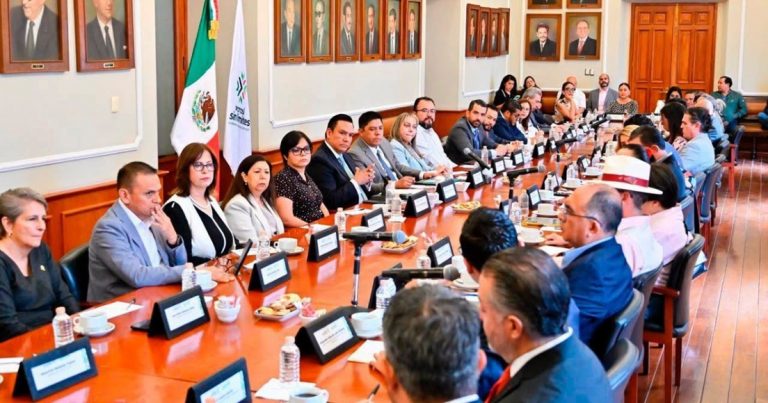 Mujeres aspirantes a la ONU - Ley Serrano