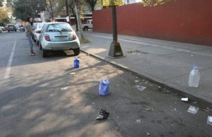 20250612_012922621_xDe_cuxnto_es_la_multa_en_Veracruz_por_apartar_parte_de_la_calle_para_estacionar_autosx