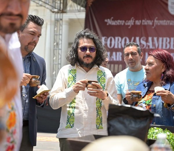 Acusan a Marcelo Ruiz de vender candidaturas